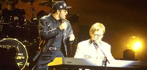 Watch Elton John's George Michael Tribute - Elton John Plays "Don't Let ...