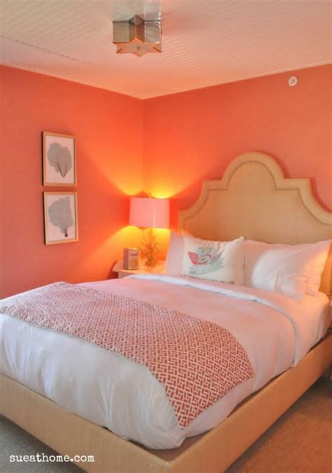 Pin by Kayla Fernandez on Interior Decoration | Coral bedroom, Bedroom ...