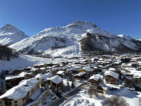 Luxury Last Minute Ski Deals in Val d'Isere