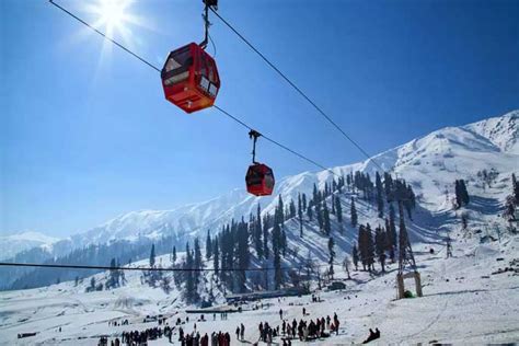 13 Best Places to Visit in Kashmir in Winter - Honeymoon Bug