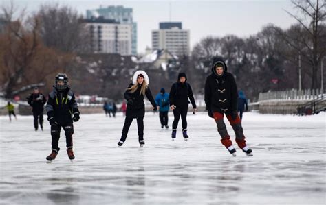 NCC reopens 2 sections of Rideau Canal Skateway on Friday morning - Ottawa | Globalnews.ca