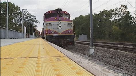 RIDOT offers free rides on commuter rail in-state