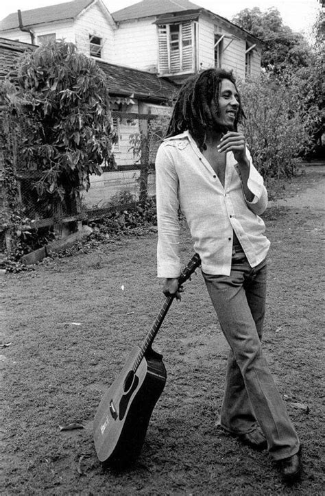 Bob Marley photography by David Burnett | Bob marley, Bob marley pictures, Nesta marley