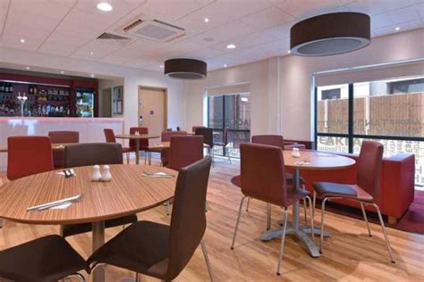 Travelodge Chippenham hotel | englandrover.com