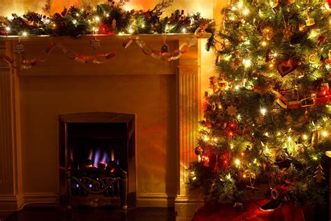 Christmas Fireplace Scenes Wallpapers - Wallpaper Cave