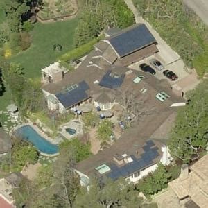 Jim Carrey's House in Los Angeles, CA - Virtual Globetrotting