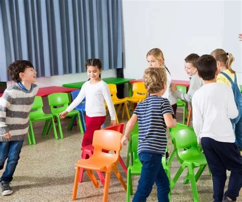 musical-chairs-party-game | Happy Mom Hacks