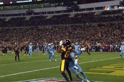 Steelers' Antonio Brown Makes Incredible 'Helmet Catch' for TD vs. Titans | News, Scores ...