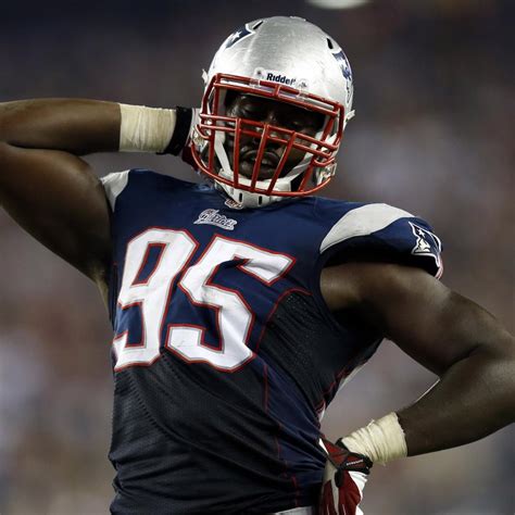 Chandler Jones' Versatility Adding New Wrinkles to Patriots Front Seven ...