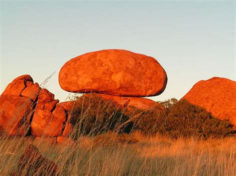 Devil's Marbles, Australia - YourAmazingPlaces.com