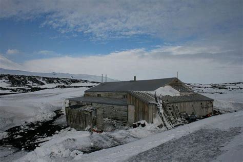 10 Abandoned Scientific Outposts and Research Facilities - Urban Ghosts ...