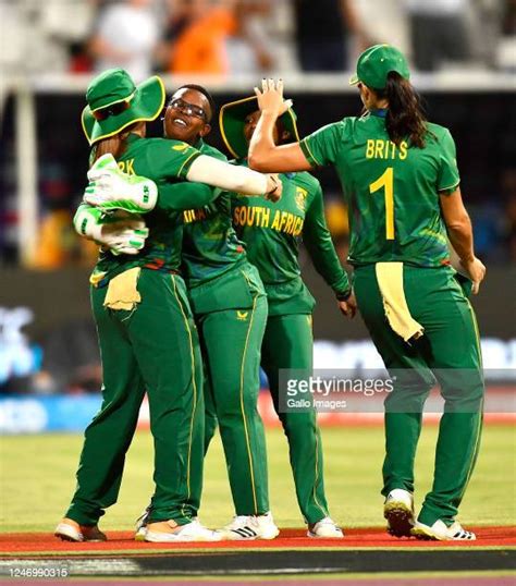 South Africa Women Cricket Team Photos and Premium High Res Pictures ...