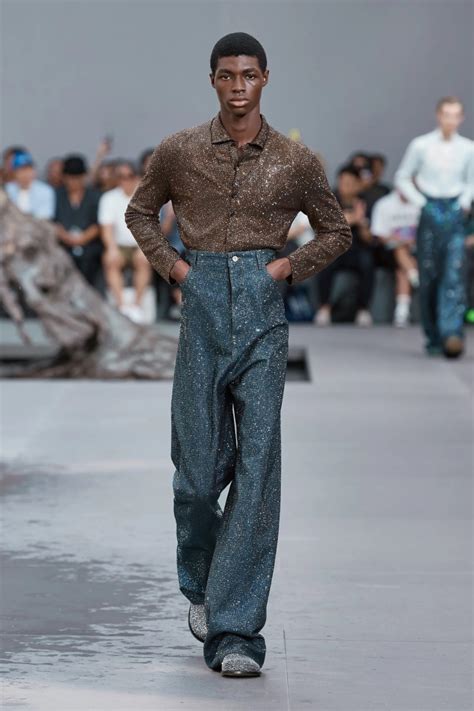 Men's Spring 2024 Fashion Trends: From Minimal to Soft Style