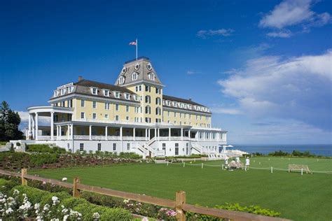 10 Beautiful New England Hotels: Trip Planning Photo Gallery by 10Best.com