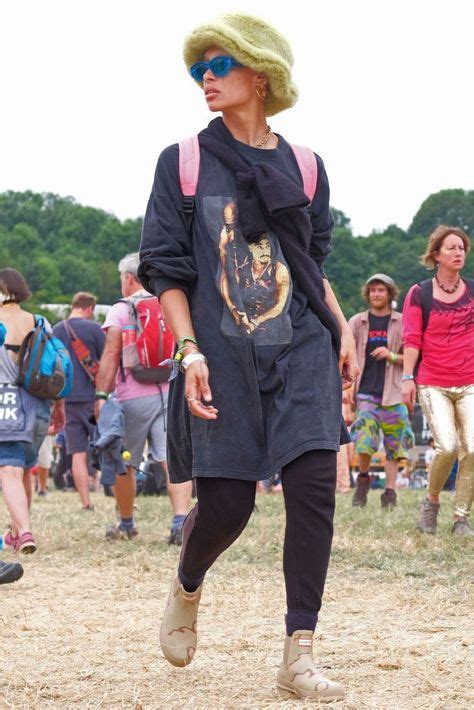 Glastonbury 2017: The Best Dressed Celebrities | Glastonbury festival fashion, Nice dresses ...