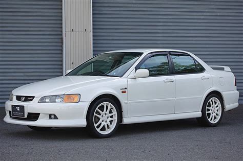 2001 Honda Accord Euro R | Toprank Importers