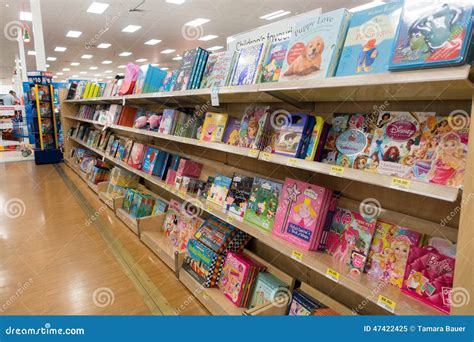 Books, Big W Department Store Editorial Image - Image of store, wonthaggi: 47422425