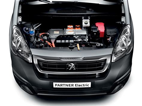 ROYAL MAIL SIGNS AGREEMENT WITH PEUGEOT TO PURCHASE 100 ELECTRIC VANS ...