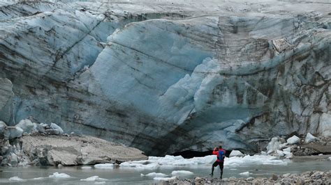 Glacier melt is speeding up, raising seas - study