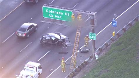 Driver thrown from car lands on overhead LA freeway sign - National ...