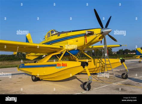 Air tractor at 802 fire boss hi-res stock photography and images - Alamy