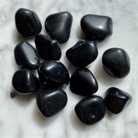 Obsidian - Black Obsidian Tumbled Pocket Stone - Minera Emporium ...