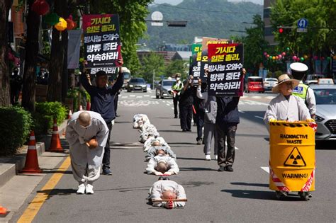 South Korea protests against Fukushima nuclear dump | ABS-CBN News