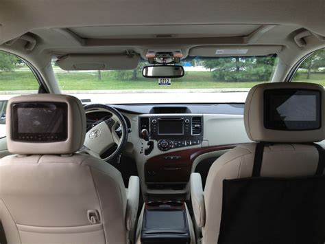 Toyota Sienna XLE Interior - Limbaugh Toyota