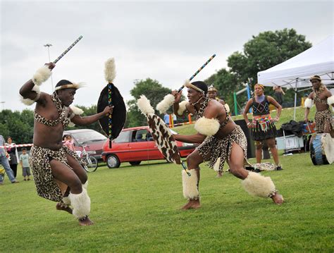 NDEBELE (MATEBELE) PEOPLE: THE WARRIOR NGUNI PEOPLE OF ZIMBABWE