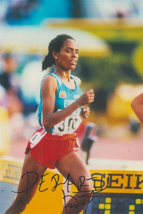 Sold at Auction: Athletics Derartu Tulu signed 12x8 inch colour photo. Derartu Tulu NL COL ...