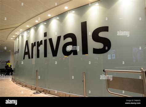 Heathrow terminal 3 arrivals hi-res stock photography and images - Alamy