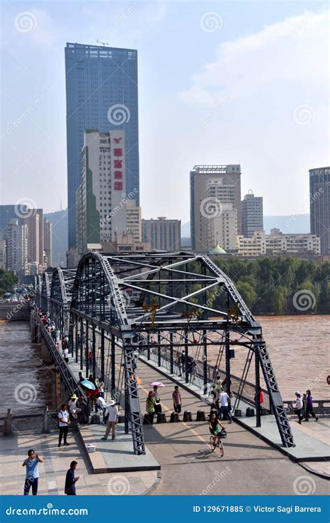 Zhongshan Bridge at Lanzhou, China Editorial Image - Image of green ...