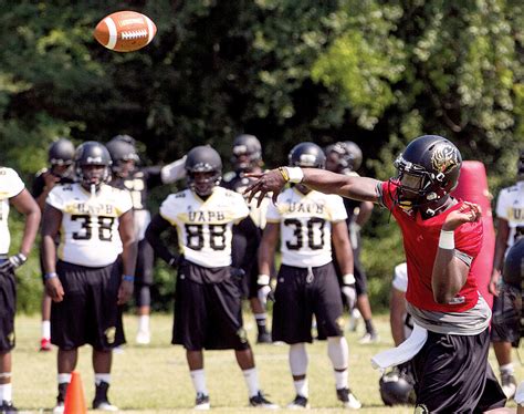 Arkansas-Pine Bluff football QB misses out on LSU, finds right fit at UAPB | NWADG