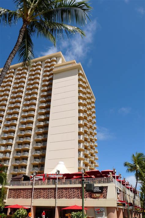 ScheckTrek: Aston Waikiki Beach Hotel