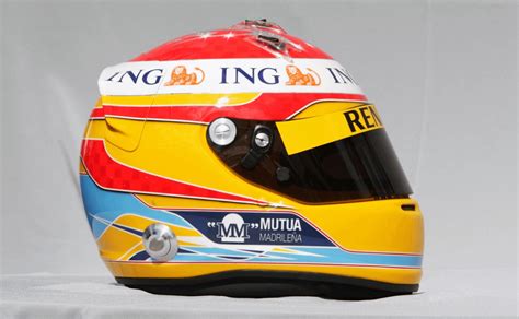 Helmet design of Fernando Alonso (Renault) from 2009 : r/f1helmet