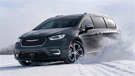 Test drive: The 2021 Chrysler Pacifica AWD is fit for the Snowbelt ...