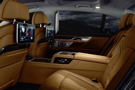 2022 BMW 7 Series Interior: A Closer Look Inside | TractionLife