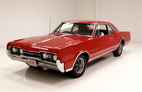 1967 Oldsmobile Cutlass Supreme | Classic Auto Mall