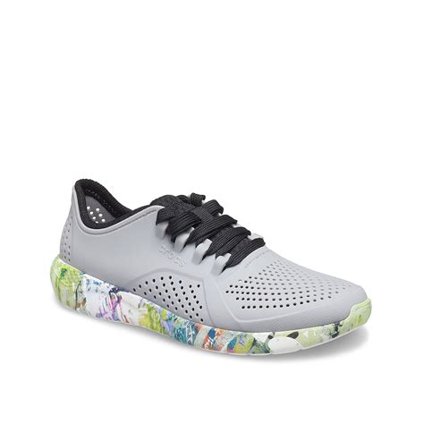 crocs women's literide pacer sneaker camo - galendalhover