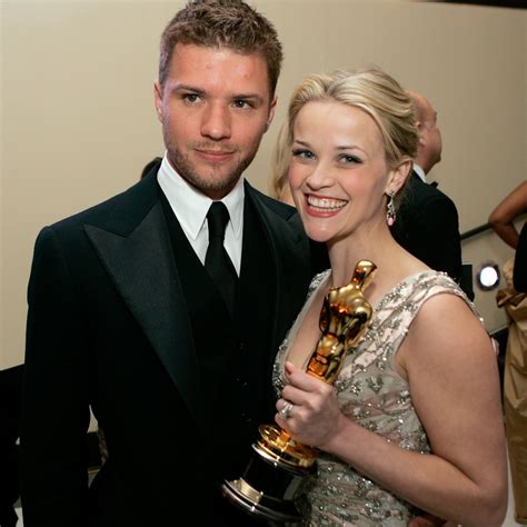 Reese Witherspoon Seemingly Disses Ex-Husband Ryan Phillippe in New ...