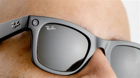 Smart Glasses Made Google Look Dumb. Now Facebook Is Giving Them a Try. - The New York Times