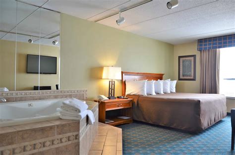 Room Selection | Tawas Bay Beach Resort | Best Rates Guaranteed!