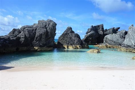 Horseshoe Bay Beach Bermuda - EatSleepCruise.com