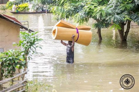 Ghana flood: Flood displace over 4000 residents for Ghana - BBC News Pidgin