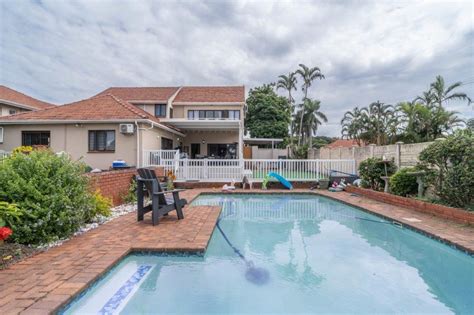 6 Bedroom House For Sale in Durban North | RE/MAX™ of Southern Africa