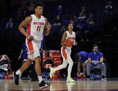 Florida Men’s Basketball Extends Win Streak to Three Games - ESPN 98.1 ...