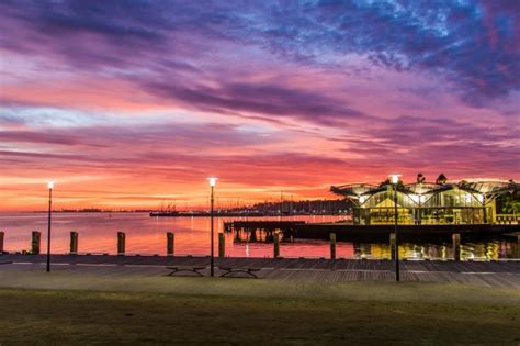 SUNRISE GEELONG WATERFRONT, GEELONG MC, GEELONG, GREAT OCEAN ROAD IN ...