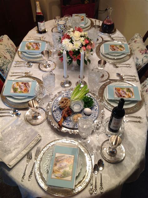 Passover table | Passover table, Passover table setting, Passover seder ...