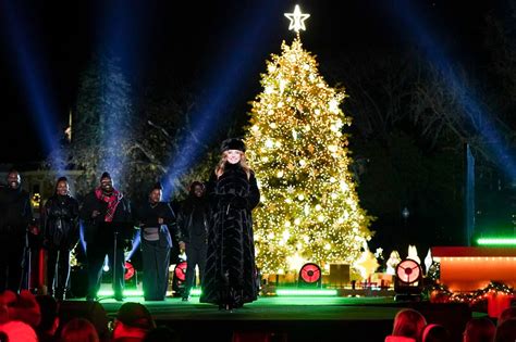 How to watch the 2022 National Christmas Tree Lighting tonight (12/11/22): FREE live stream ...