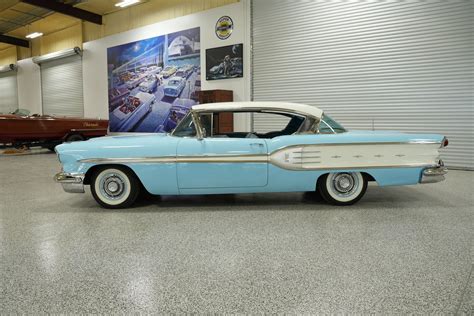 1958 Pontiac Star Chief | Bray's Motor